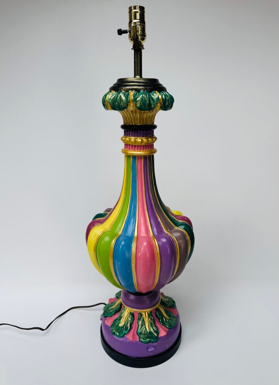 Vintage 1958 Quartite Colorful Chalkware Table Lamp
